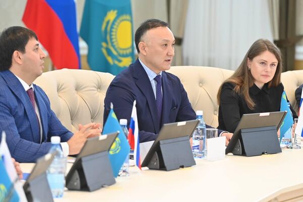 Форум межрегионального сотрудничества Казахстана и России в Уральске  - Sputnik Казахстан