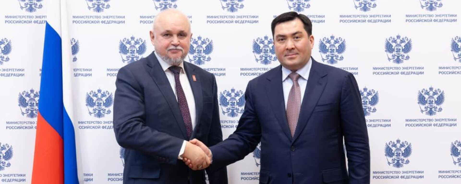 Энергетика министрі Ерлан Ақкенженов Ресей Федерациясының энергетика министрі Сергей Цивилевпен кездесті - Sputnik Қазақстан, 1920, 11.11.2025