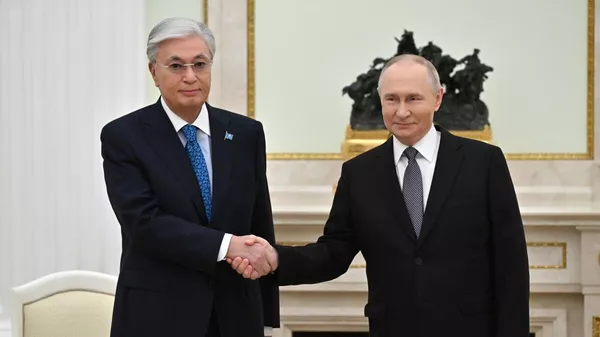 Касым-Жомарт Токаев и Владимир Путин провели неформальную встречу в Москве - Sputnik Қазақстан