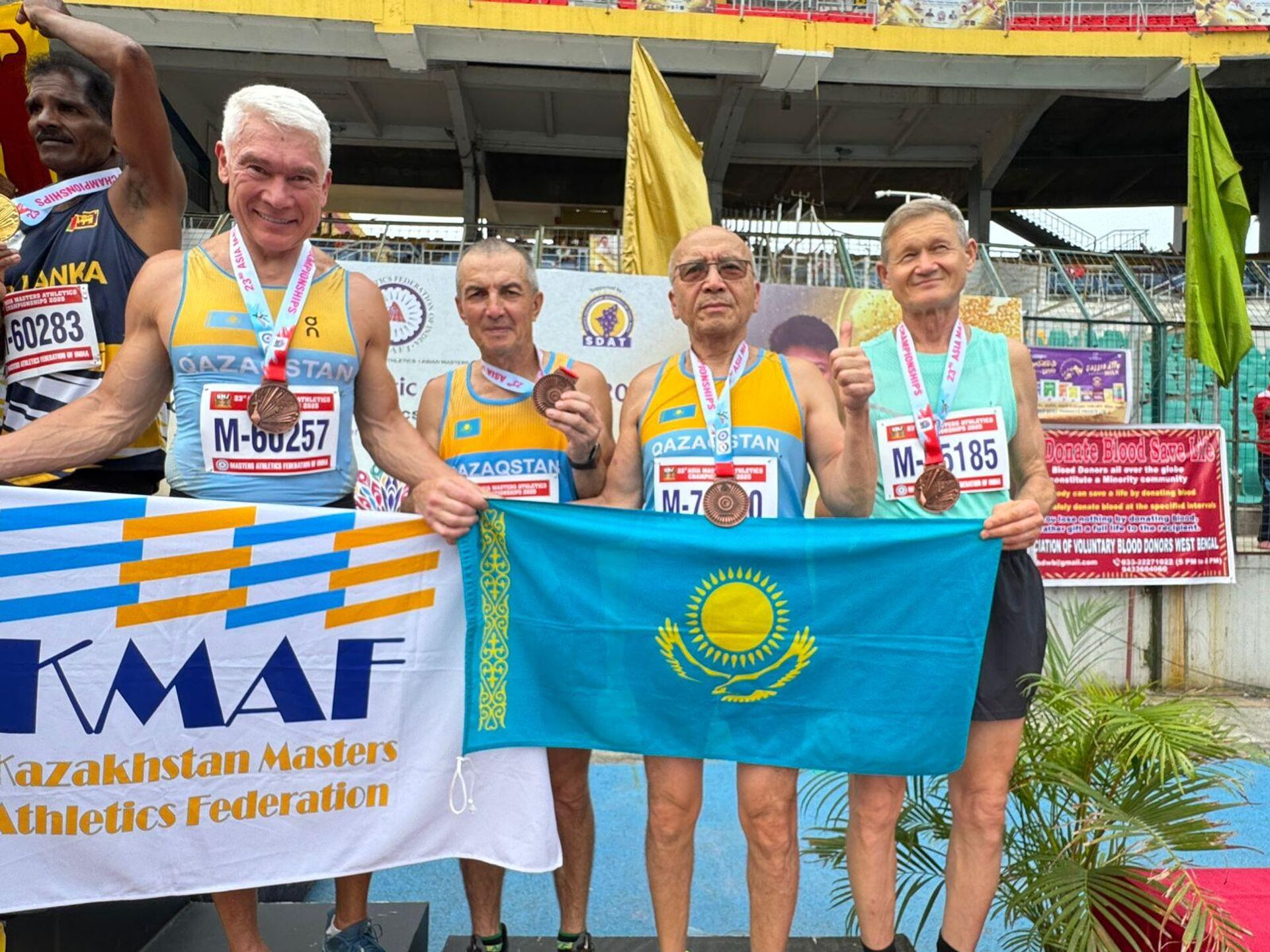 71-летний казахстанец завоевал пять медалей на чемпионате Азии по легкой атлетике - Sputnik Казахстан, 1920, 12.11.2025