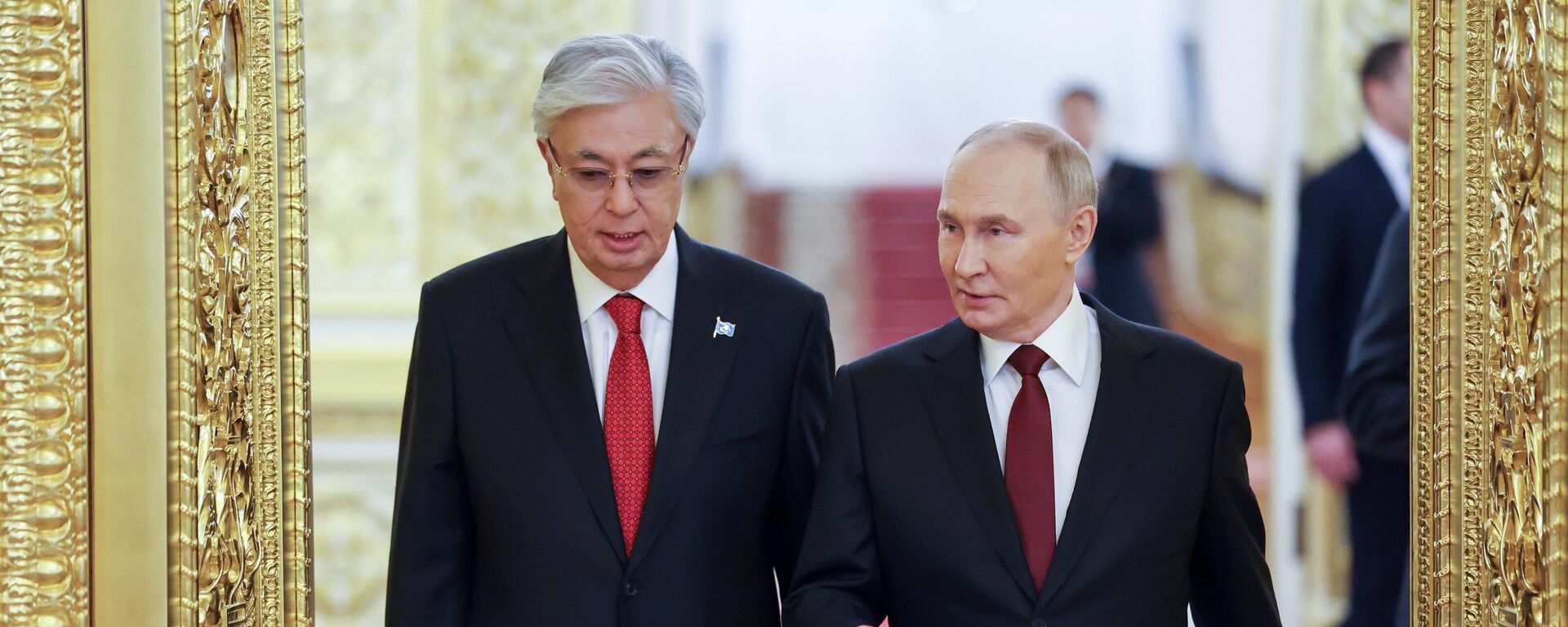 Переговоры президента Владимира Путина и президента Казахстана Касым-Жомарта Токаева - Sputnik Казахстан, 1920, 27.05.2026