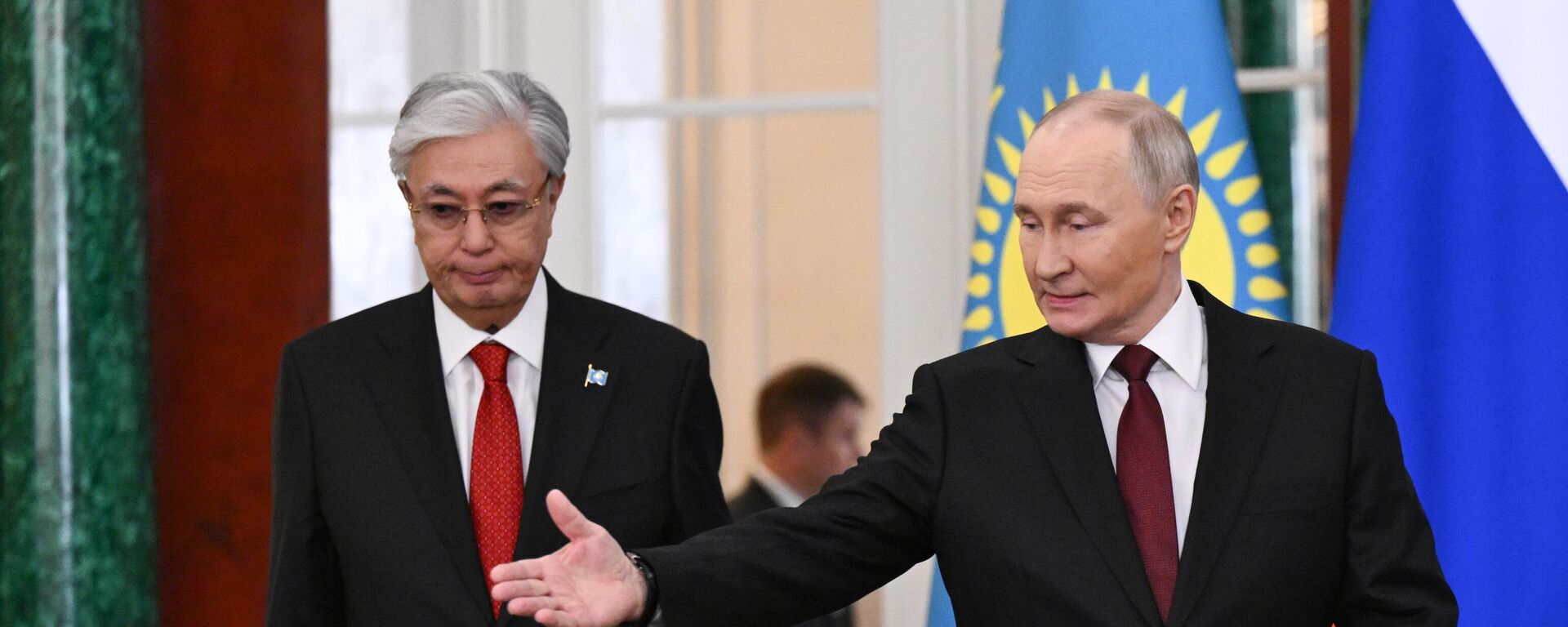 Переговоры президента Владимира Путина и президента Казахстана Касым-Жомарта Токаева - Sputnik Қазақстан, 1920, 12.11.2025