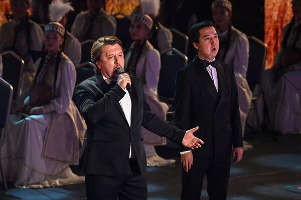 Артисты вокального жанра выступили перед главами государств Артисты вокального жанра выступили перед главами государств - Sputnik Казахстан