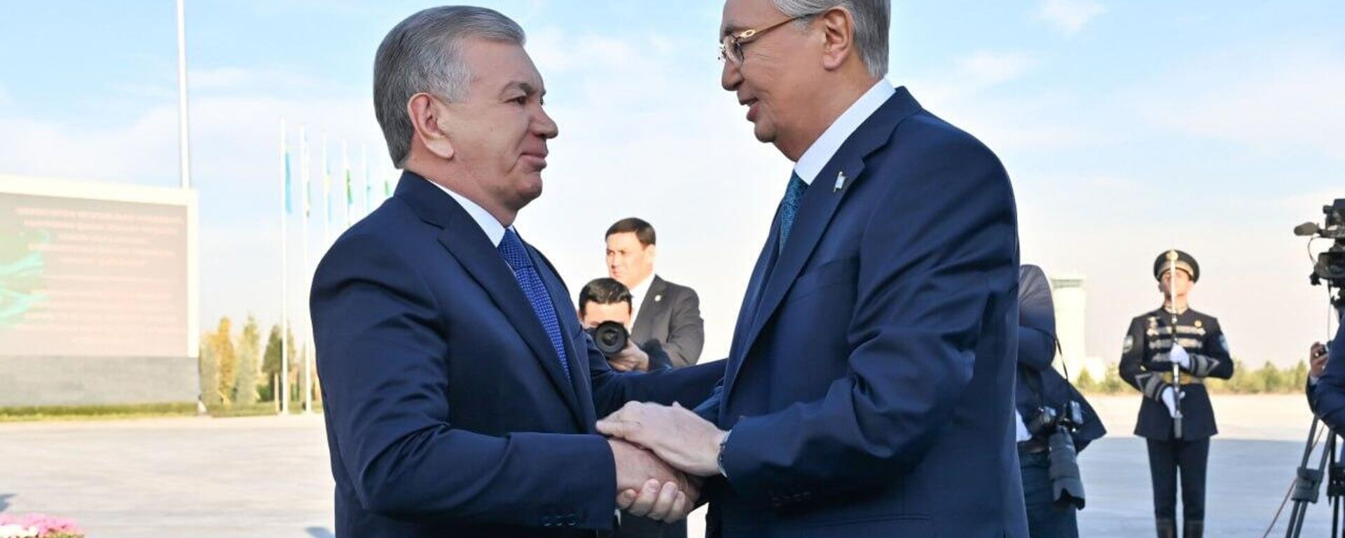 Қасым-Жомарт Тоқаев мемлекеттік сапармен Ташкентке барды - Sputnik Қазақстан, 1920, 14.11.2025