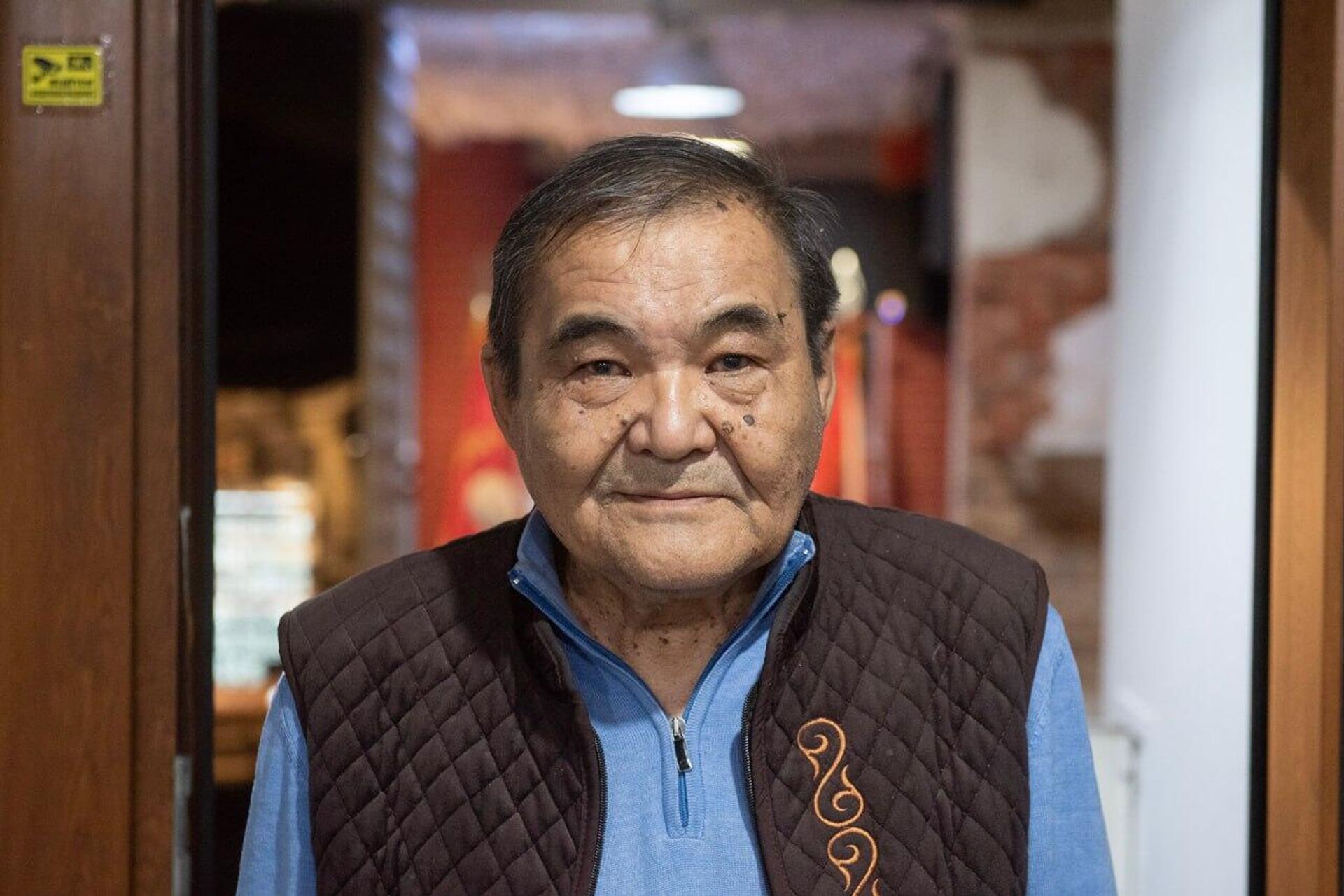 Экскурсовод Музея Боевой славы Алматы Аскар Еренов - Sputnik Казахстан, 1920, 15.11.2025