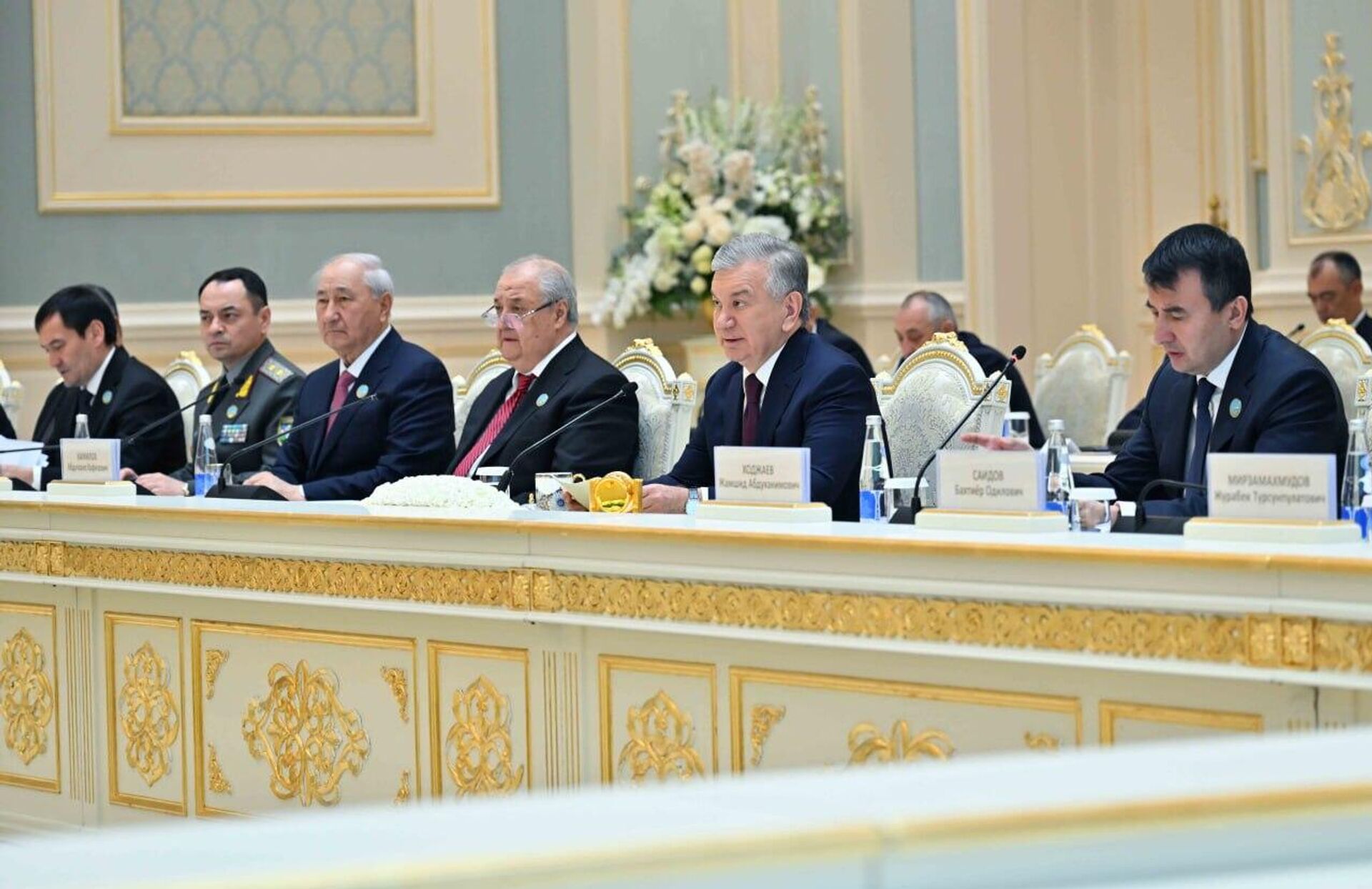 Касым-Жомарт Токаев и Шавкат Мирзиёев приняли участие во втором заседании Высшего межгосударственного совета
 - Sputnik Казахстан, 1920, 15.11.2025