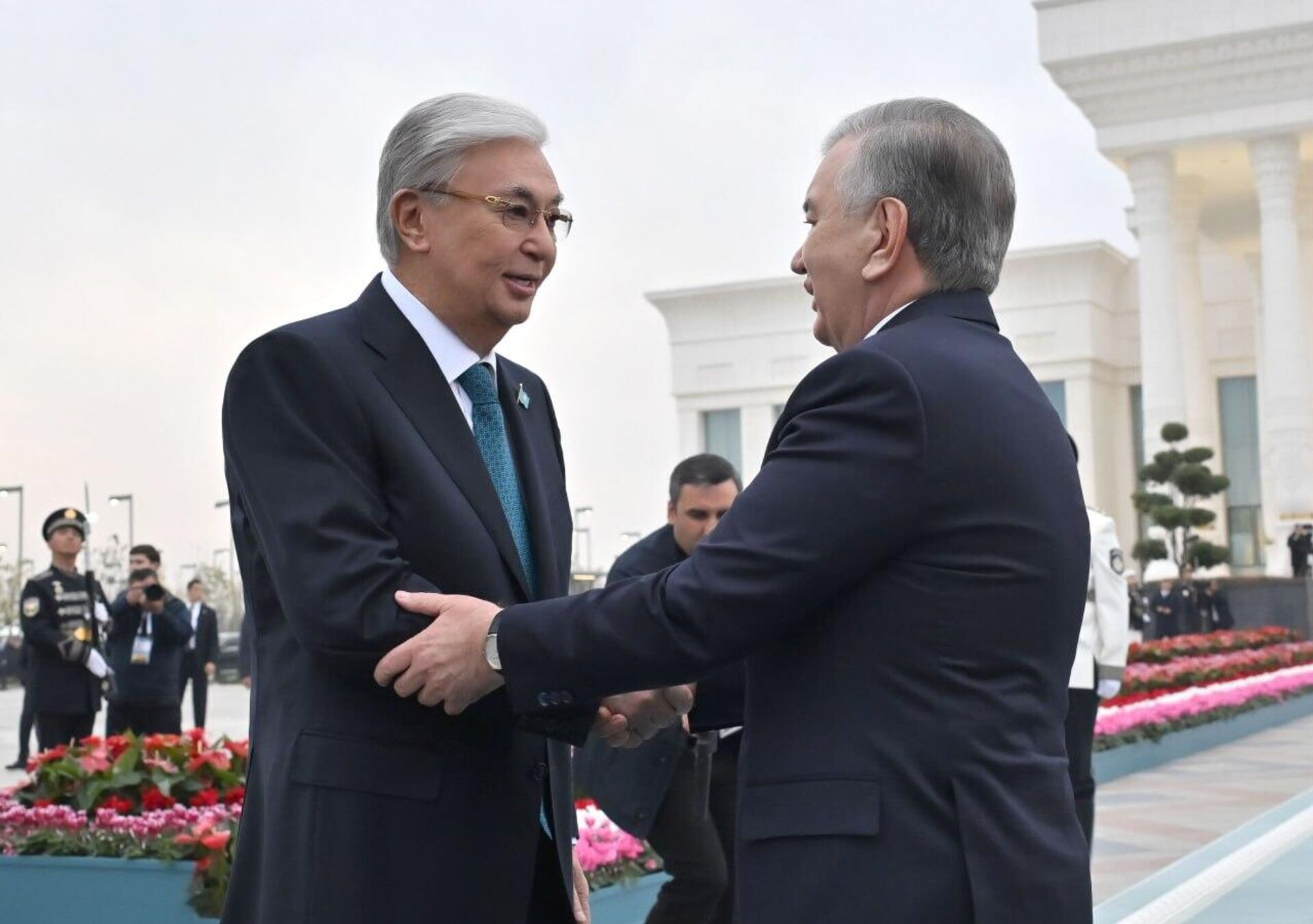 Президент Қасым-Жомарт Тоқаевтың Өзбекстанға мемлекеттік сапары аяқталды Президент Қасым-Жомарт Тоқаевтың Өзбекстанға мемлекеттік сапары аяқталды - Sputnik Қазақстан, 1920, 16.11.2025