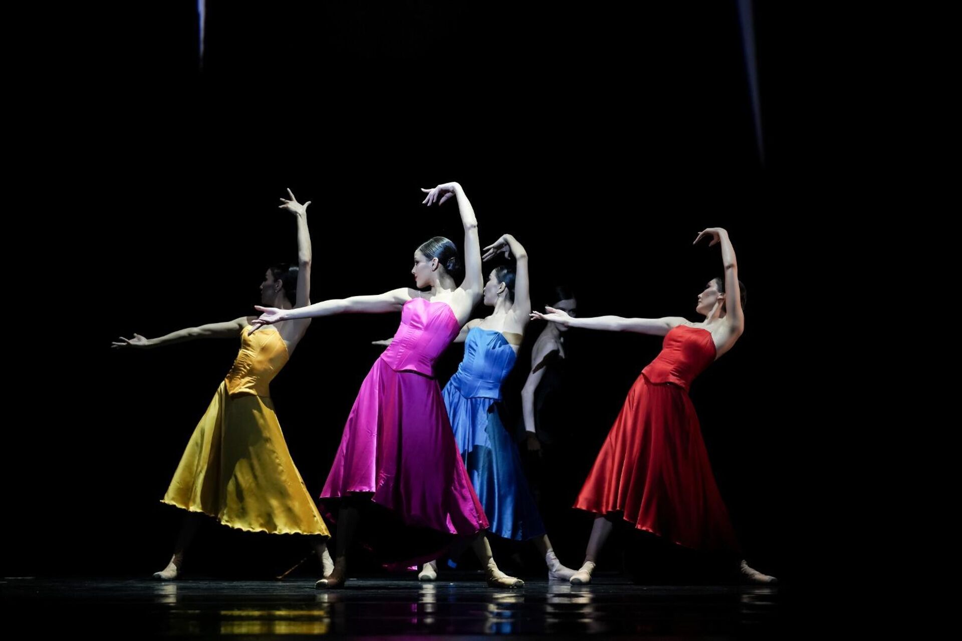 Спектакли Ma Carmen и Саломея представят на сцене Astana Ballet Спектакли Ma Carmen и Саломея представят на сцене Astana Ballet - Sputnik Казахстан, 1920, 17.11.2025