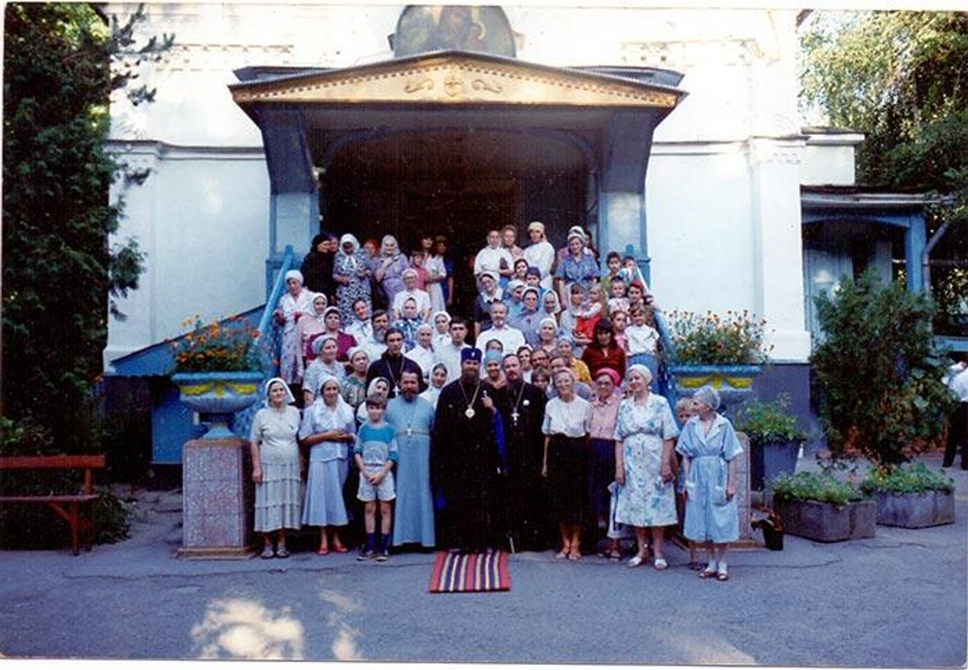 100-летняя насельница Иверско-Серафимовского монастыря Алма-Аты схимонахиня Ирина (Любицкая) награждена орденом Дружбы - Sputnik Казахстан, 1920, 18.11.2025