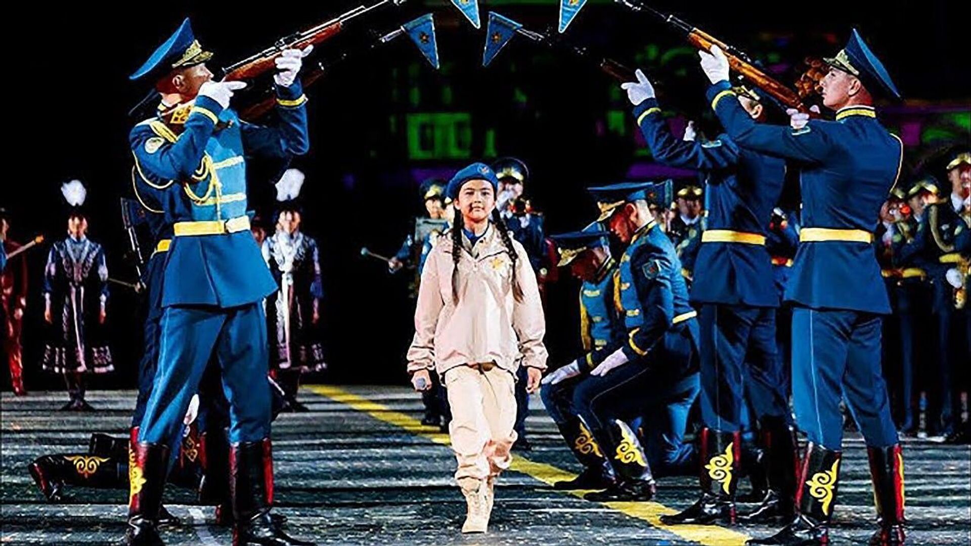 Солистка творческой студии Жас сарбаз Жасмина Тузелова - Sputnik Казахстан, 1920, 06.12.2025