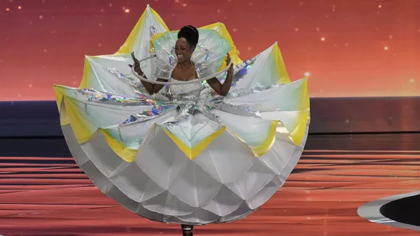 Мисс Руанда Соланж Кейта участвует в конкурсе национальных костюмов на конкурсе красоты Мисс Вселенная - Sputnik Қазақстан