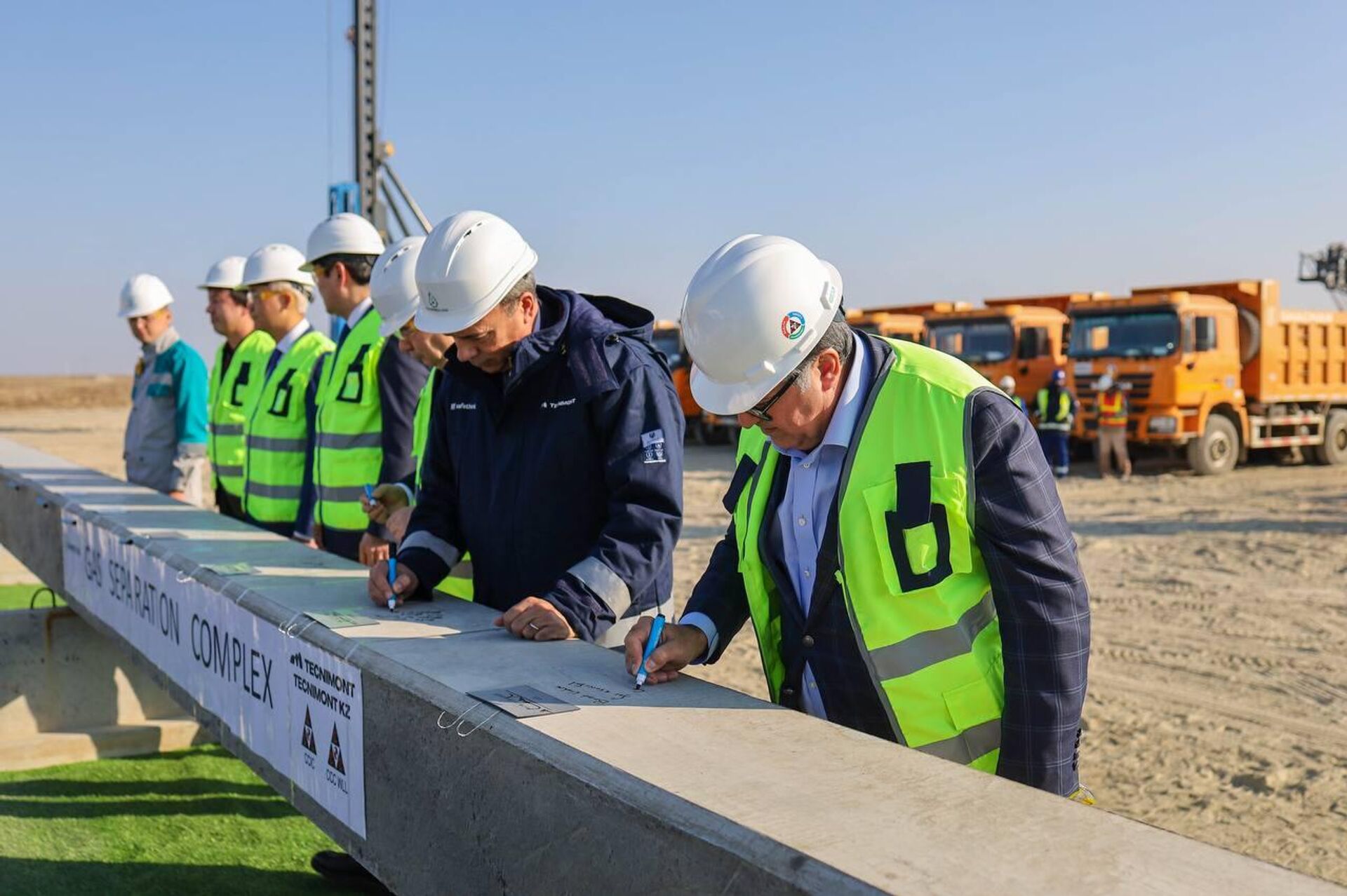 На Тенгизе начали строительство газосепарационного комплекса для проекта Полиэтилен - Sputnik Казахстан, 1920, 19.11.2025