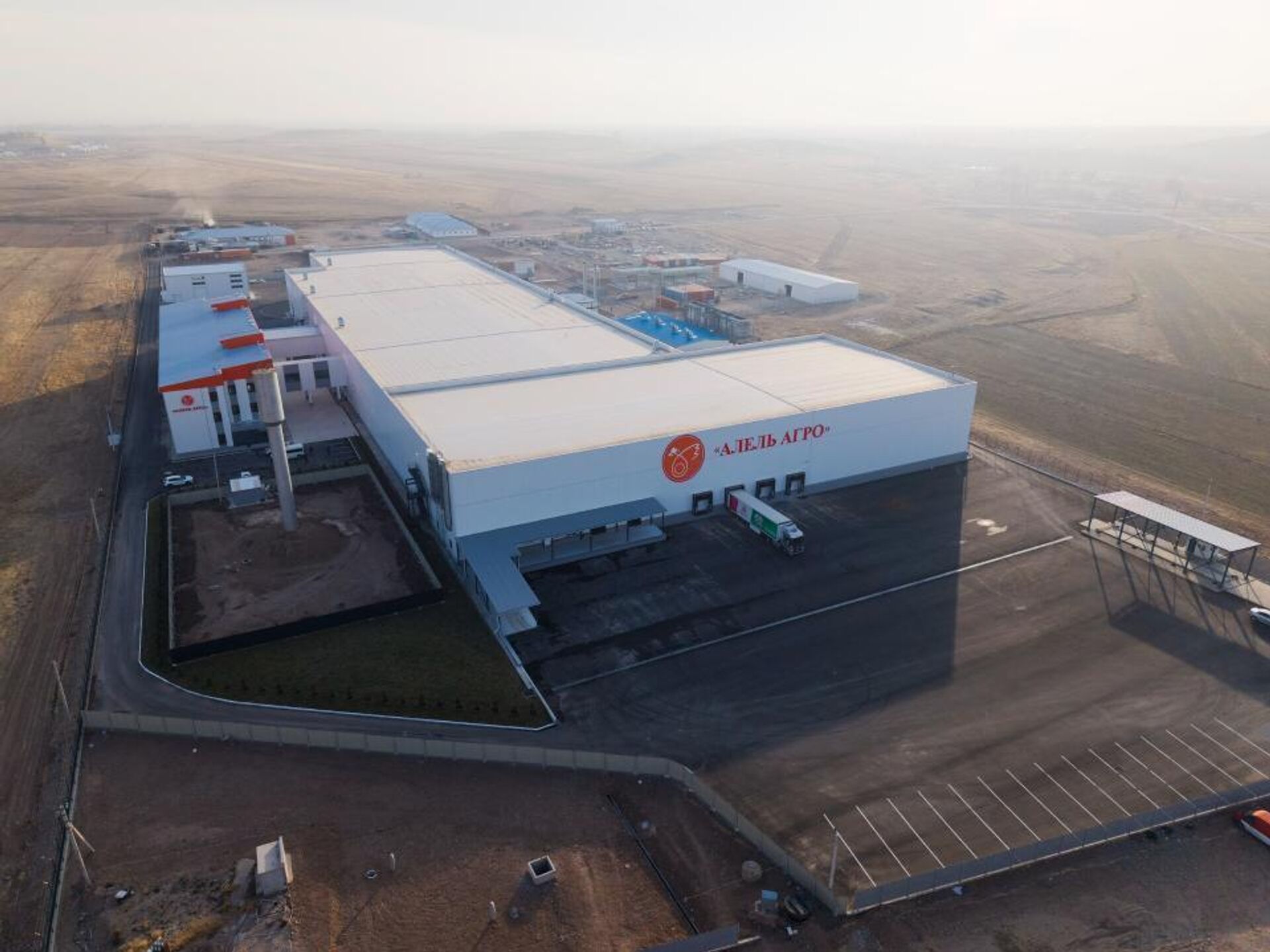 Завод по переработке мяса птицы  - Sputnik Казахстан, 1920, 20.11.2025