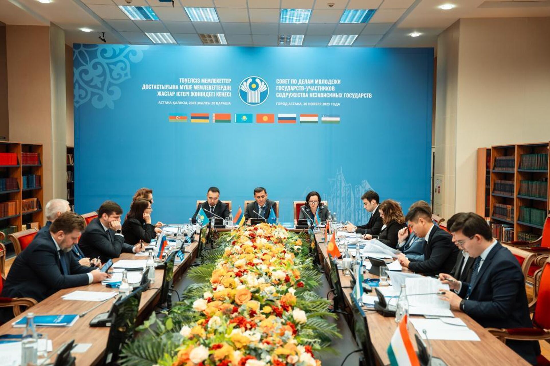 100 идей для СНГ: Финал Международного молодежного проекта государств – участников СНГ стартовал в Астане - Sputnik Казахстан, 1920, 20.11.2025