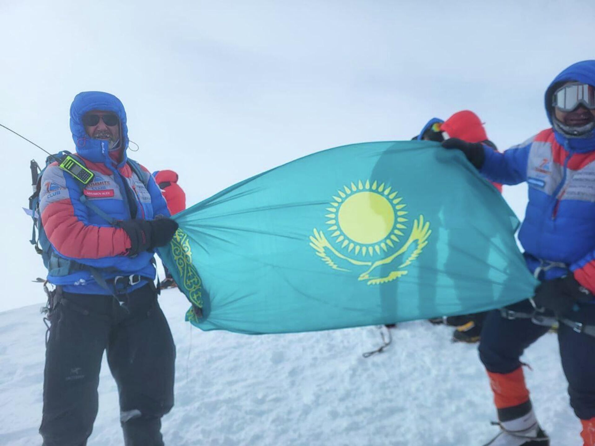 Ғалымжан Құспанов - әлемдегі ең биік жеті жанартауды бағындырған алғашқы қазақстандық альпинист Ғалымжан Құспанов - әлемдегі ең биік жеті жанартауды бағындырған алғашқы қазақстандық альпинист - Sputnik Қазақстан, 1920, 22.11.2025