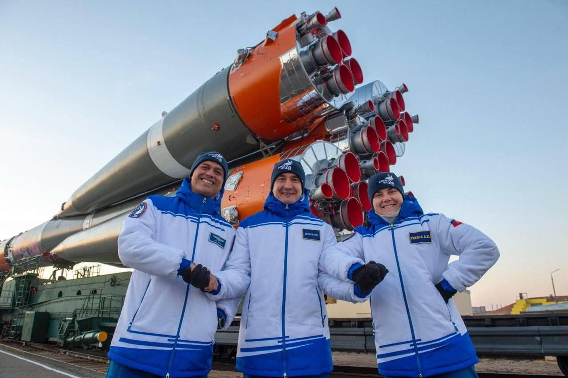 Вывоз ракеты с пилотируемым кораблем Союз МС-28 на стартовый комплекс космодрома Байконур
Вывоз ракеты с пилотируемым кораблем Союз МС-28 на стартовый комплекс космодрома Байконур
- Sputnik Казахстан, 1920, 24.11.2025