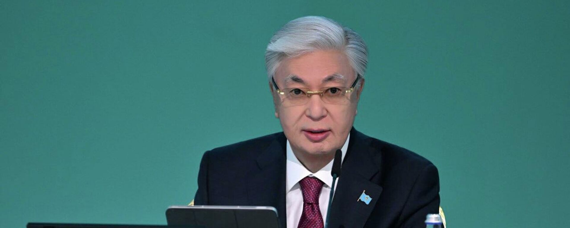 Касым-Жомарт Токаев выступил на диалог-платформе сельских акимов в Астане - Sputnik Казахстан, 1920, 23.12.2025