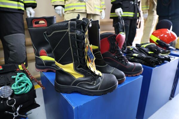 Глава МЧС Казахстана Чингис Аринов посетил ключевые подразделения МЧС Республики Беларусь - Sputnik Казахстан