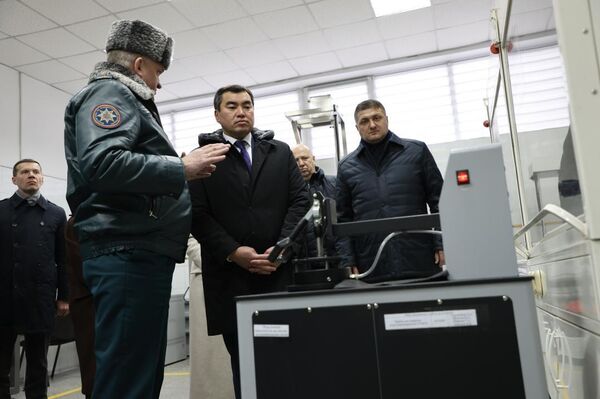 Глава МЧС Казахстана Чингис Аринов посетил ключевые подразделения МЧС Республики Беларусь - Sputnik Казахстан