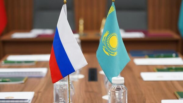 Министр сельского хозяйства Казахстана Айдарбек Сапаров провел встречу с министром сельского хозяйства Российской Федерации Оксаной Лут - Sputnik Казахстан