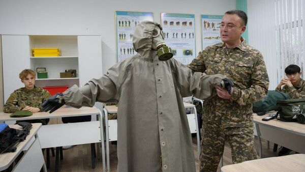 Уроки НВП в школах Казахстана - Sputnik Казахстан