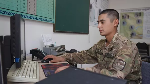 Пилотный проект Sarbaz+ стартовал в казахстанской армии - Sputnik Казахстан