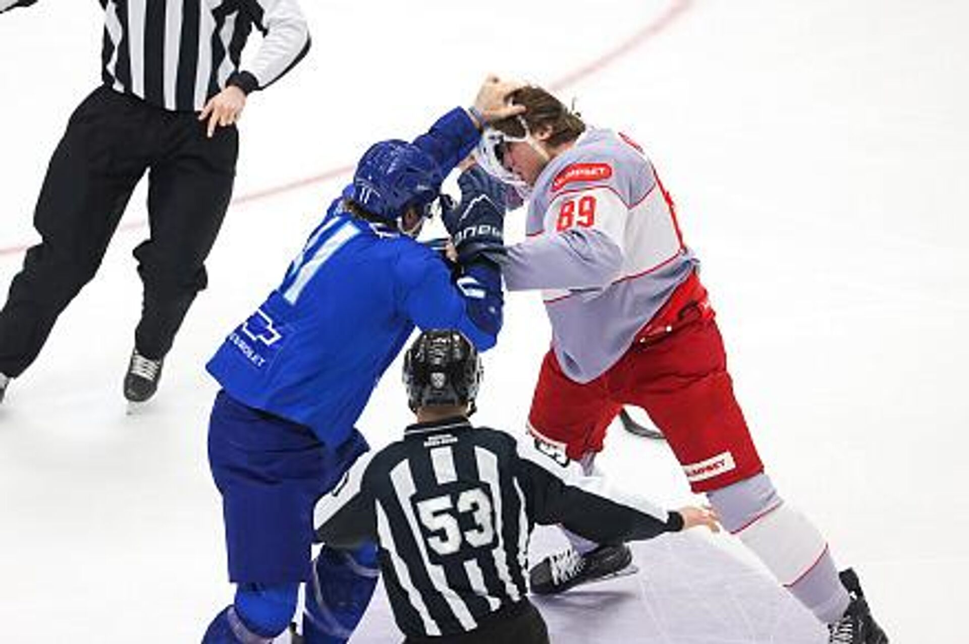 Барыс дома в овертайме победил Спартак - Sputnik Казахстан, 1920, 06.12.2025