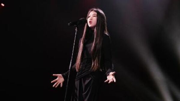 Воспитанница детской студии Жас сарбаз Жасмина Тузелова заняла третье место в конкурсе Голос. Дети в России - Sputnik Казахстан