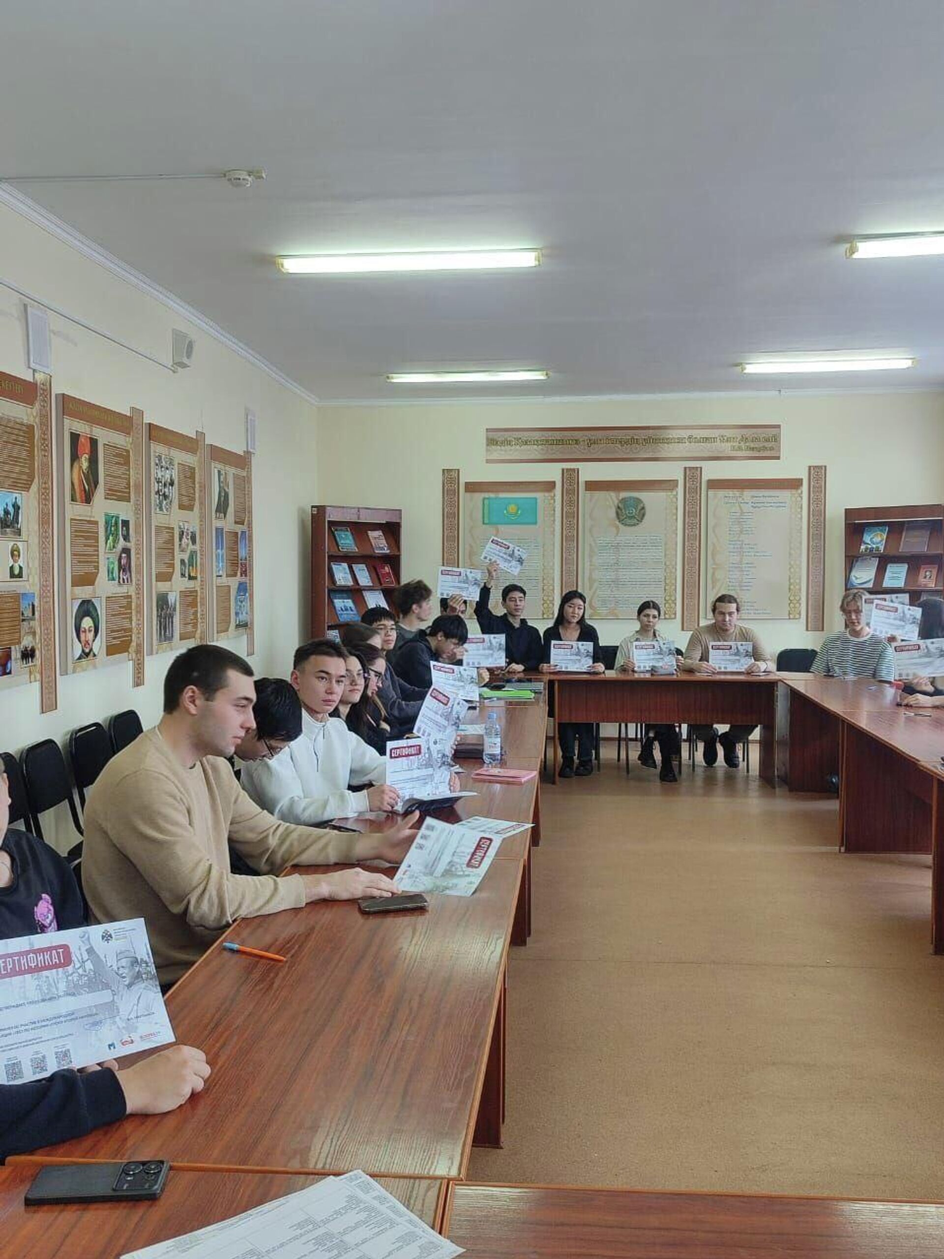 Студенты СКГУ им.М.Козыбаева приняли участие в Международной акции-тесте по истории Уроки Второй мировой - Sputnik Казахстан, 1920, 06.12.2025