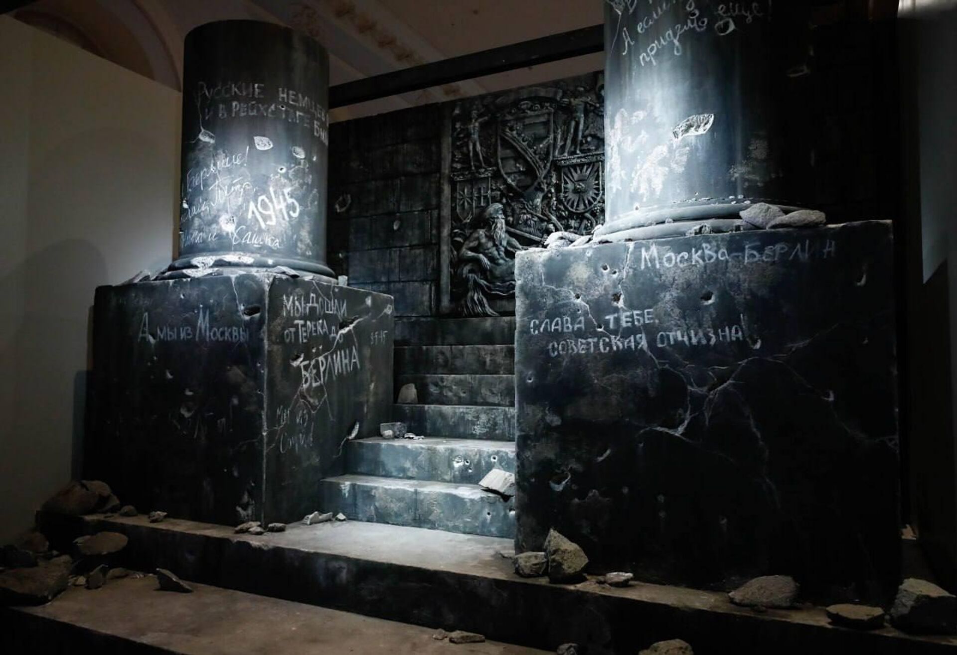 Члены парламентских делегаций осмотрели выставки, посвященные подвигу советского народа в годы Великой Отечественной войны Члены парламентских делегаций осмотрели выставки, посвященные подвигу советского народа в годы Великой Отечественной войны - Sputnik Казахстан, 1920, 08.12.2025