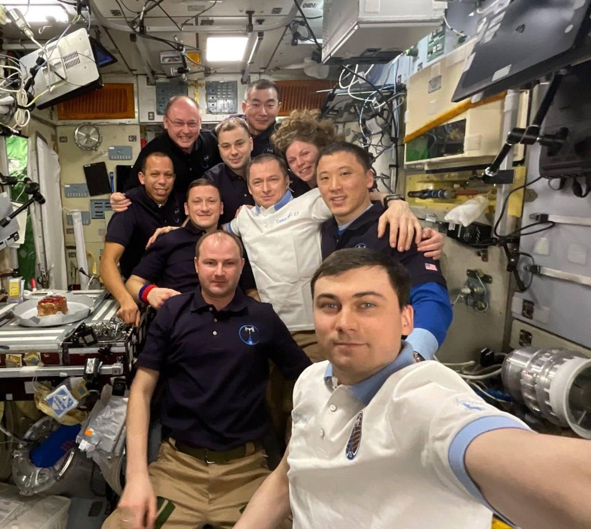 Обстановка на МКС перед отстыковкой Союза МС-27 - Sputnik Казахстан, 1920, 09.12.2025