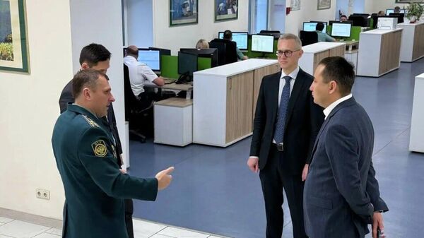 В Москве прошла рабочая встреча представителей таможенных служб России и Казахстана на базе Московского таможенного поста - Sputnik Казахстан