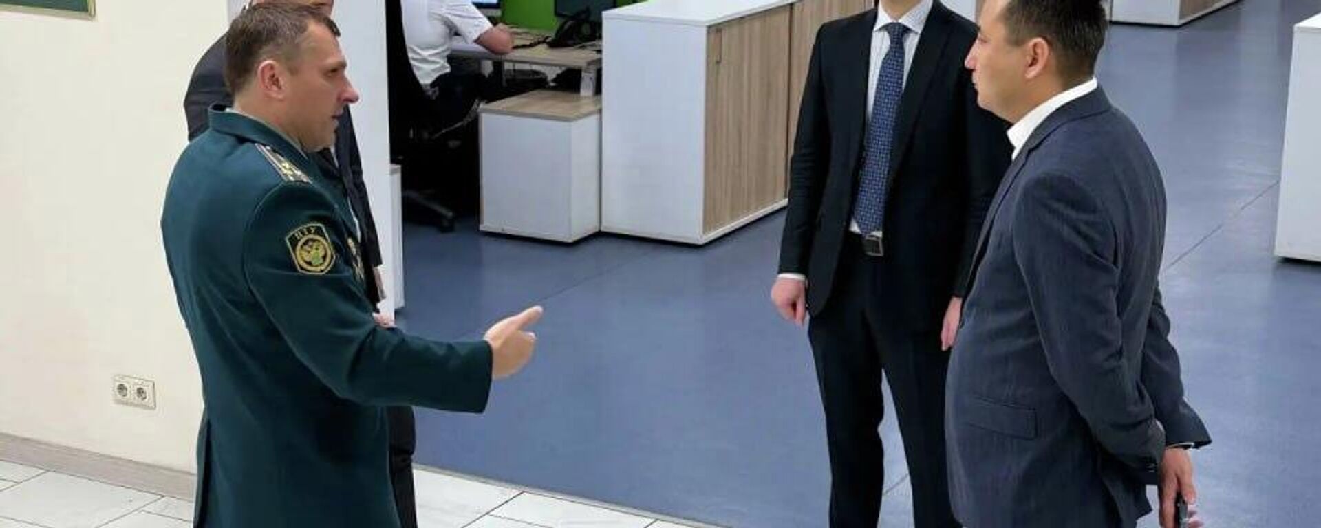 В Москве прошла рабочая встреча представителей таможенных служб России и Казахстана на базе Московского таможенного поста - Sputnik Казахстан, 1920, 09.12.2025