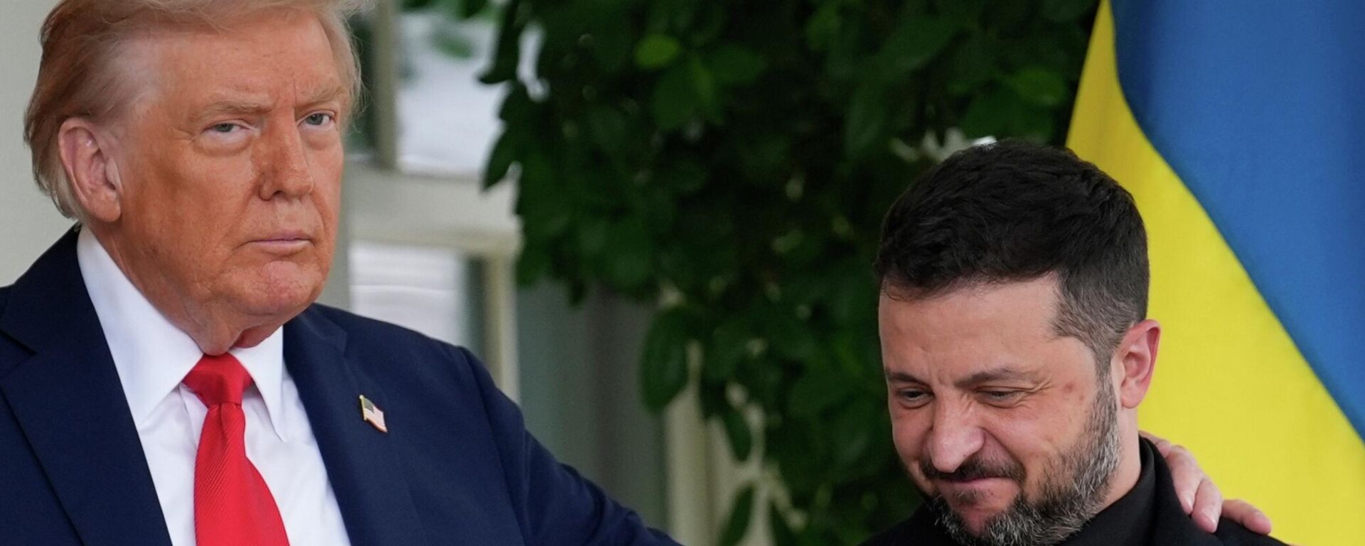 Зеленский прибыл в Белый дом на встречу с президентом США Трампом - Sputnik Казахстан, 1920, 09.12.2025