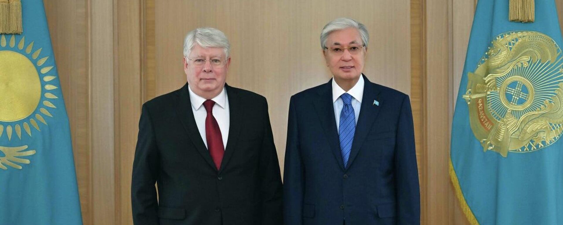 Президент Касым-Жомарт Токаев принял посла России в Казахстане Алексея Бородавкина - Sputnik Казахстан, 1920, 09.12.2025