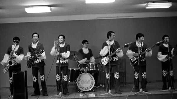 ВИА Дос-Мукасан - Sputnik Казахстан