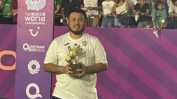 Вратарь сборной Казахстана по мини-футболу Акбулан Еркинбек - Sputnik Казахстан