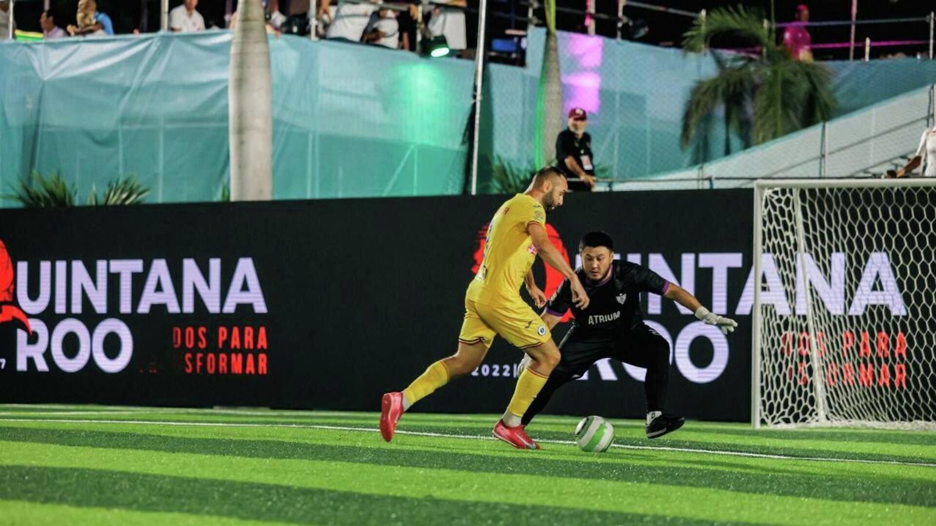 Вратарь сборной Казахстана по мини-футболу Акбулан Еркинбек - Sputnik Казахстан, 1920, 11.12.2025