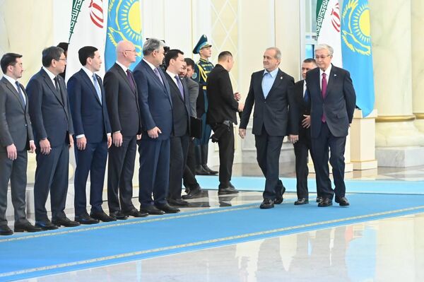 Официальный визит президента Ирана Масуда Пезешкиана в Астану - Sputnik Казахстан