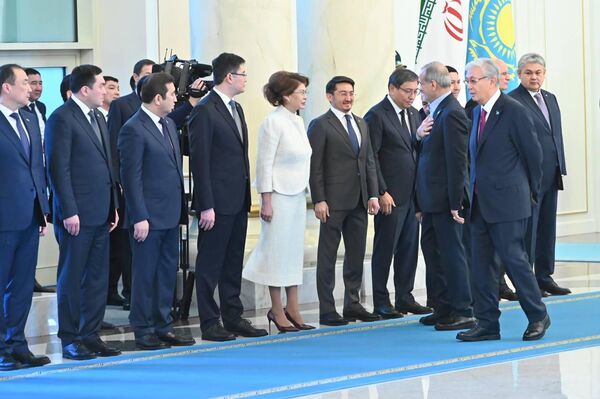 Официальный визит президента Ирана Масуда Пезешкиана в Астану - Sputnik Казахстан