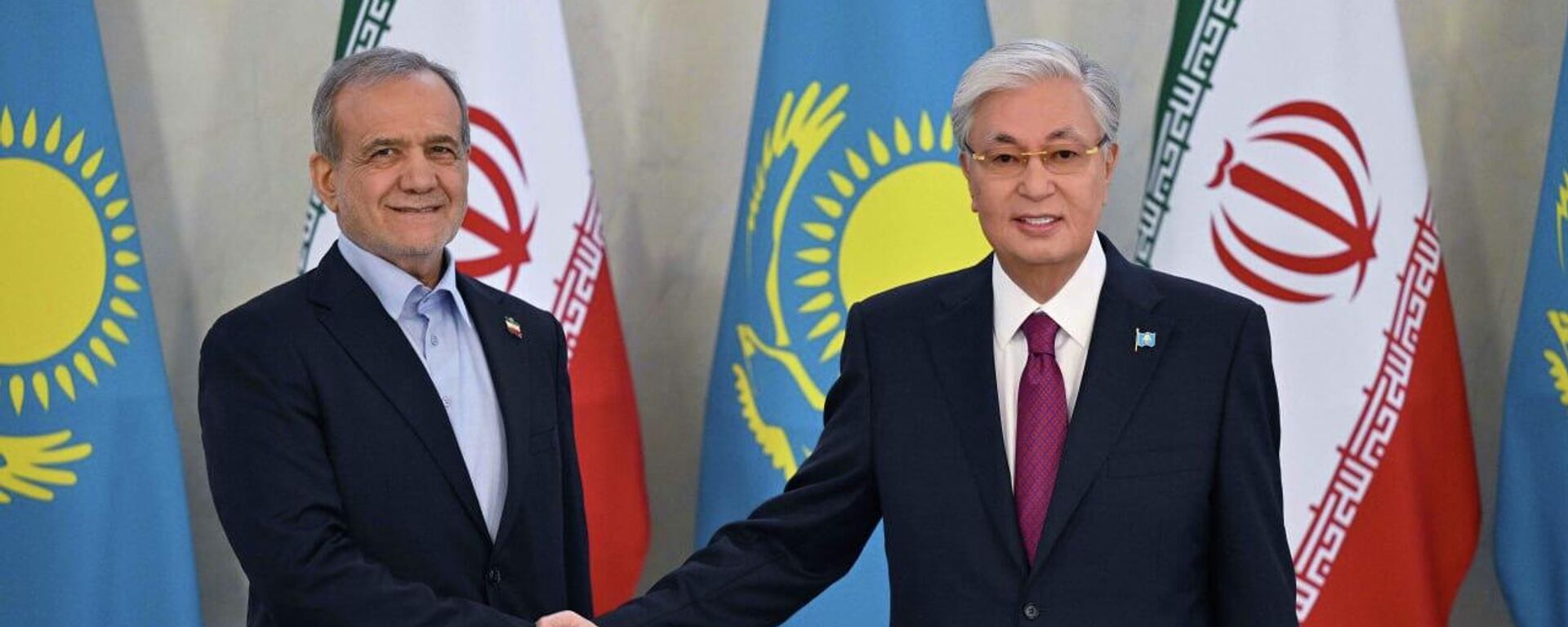 Масуд Пезешкиан и Касым-Жомарт Токаев провели переговоры в Акорде - Sputnik Казахстан, 1920, 04.01.2026