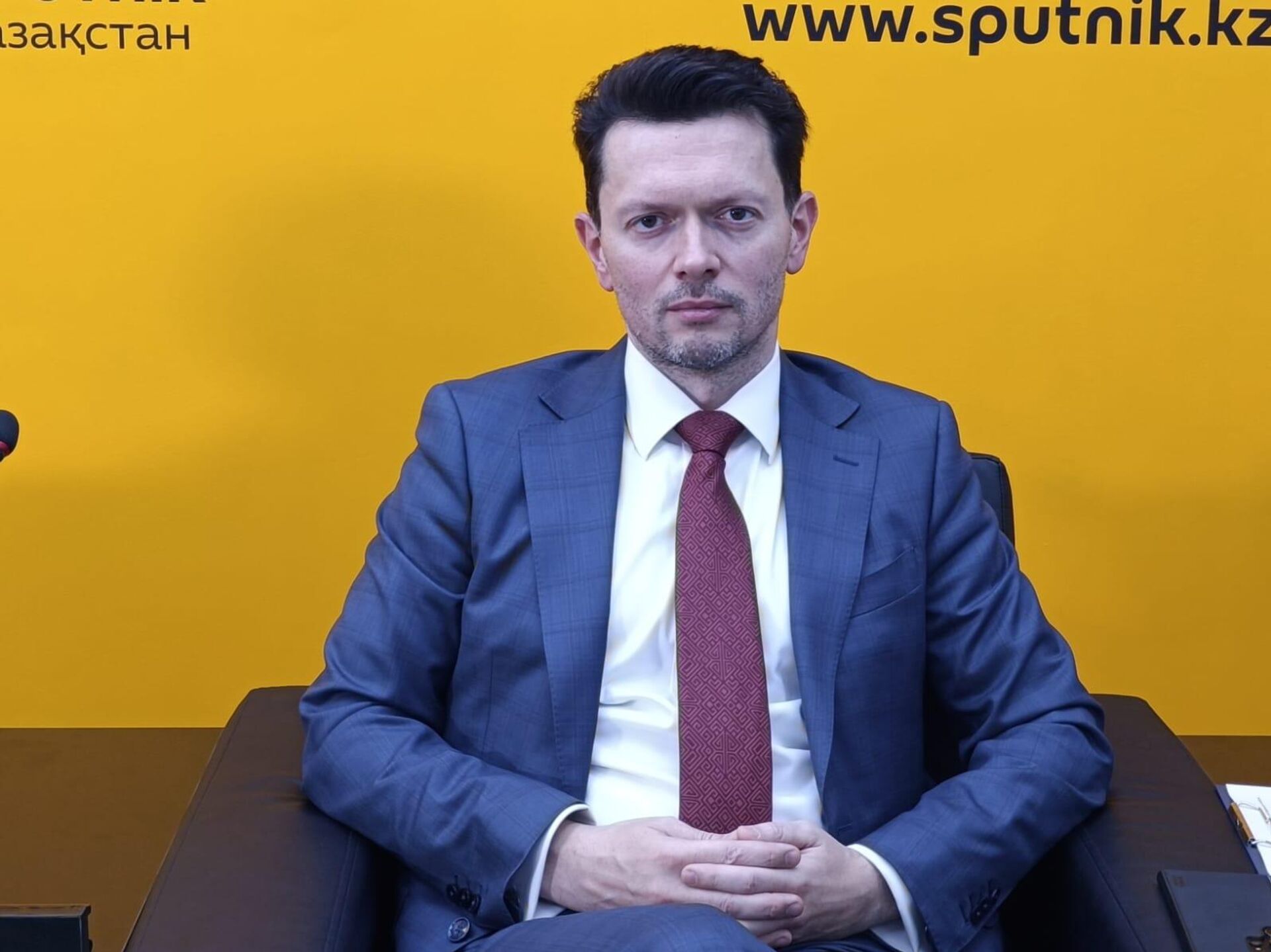 Советник-посланник посольства РФ в Казахстане Юрий Мельник - Sputnik Казахстан, 1920, 11.12.2025