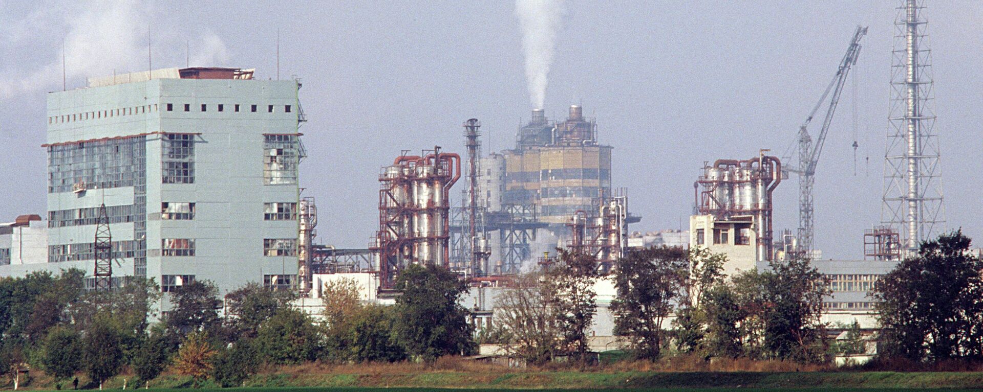 Черкасское производственное объединение Азот на Украине, архивное фото - Sputnik Казахстан, 1920, 12.12.2025