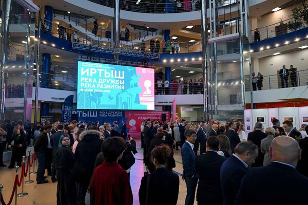 Делегация области Абай приняла участие в международном форуме Иртыш: рука дружбы — река развития - Sputnik Казахстан