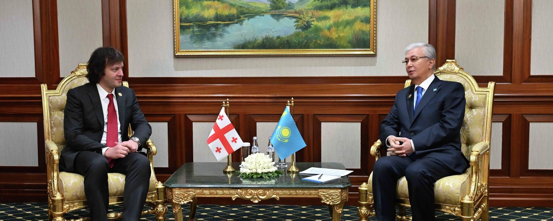 Тоқаев Грузия премьер-министрімен кездесу өткізді - Sputnik Қазақстан, 1920, 12.12.2025