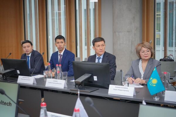 Министр науки и высшего образования РК Саясат Нурбек посетил ряд ведущих высших учебных заведений и научно-исследовательских центров Москвы. Министр науки и высшего образования РК Саясат Нурбек посетил ряд ведущих высших учебных заведений и научно-исследовательских центров Москвы. - Sputnik Казахстан