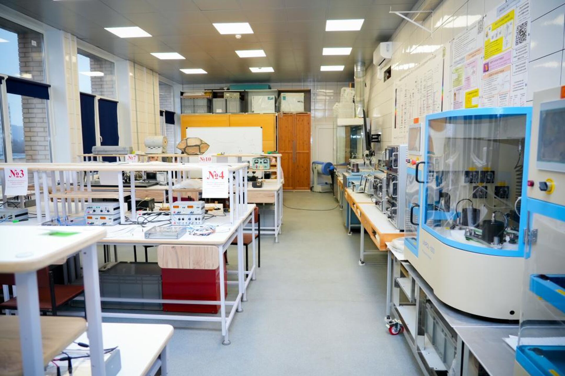 Министр науки и высшего образования РК Саясат Нурбек посетил ряд ведущих высших учебных заведений и научно-исследовательских центров Москвы. Министр науки и высшего образования РК Саясат Нурбек посетил ряд ведущих высших учебных заведений и научно-исследовательских центров Москвы. - Sputnik Казахстан, 1920, 13.12.2025