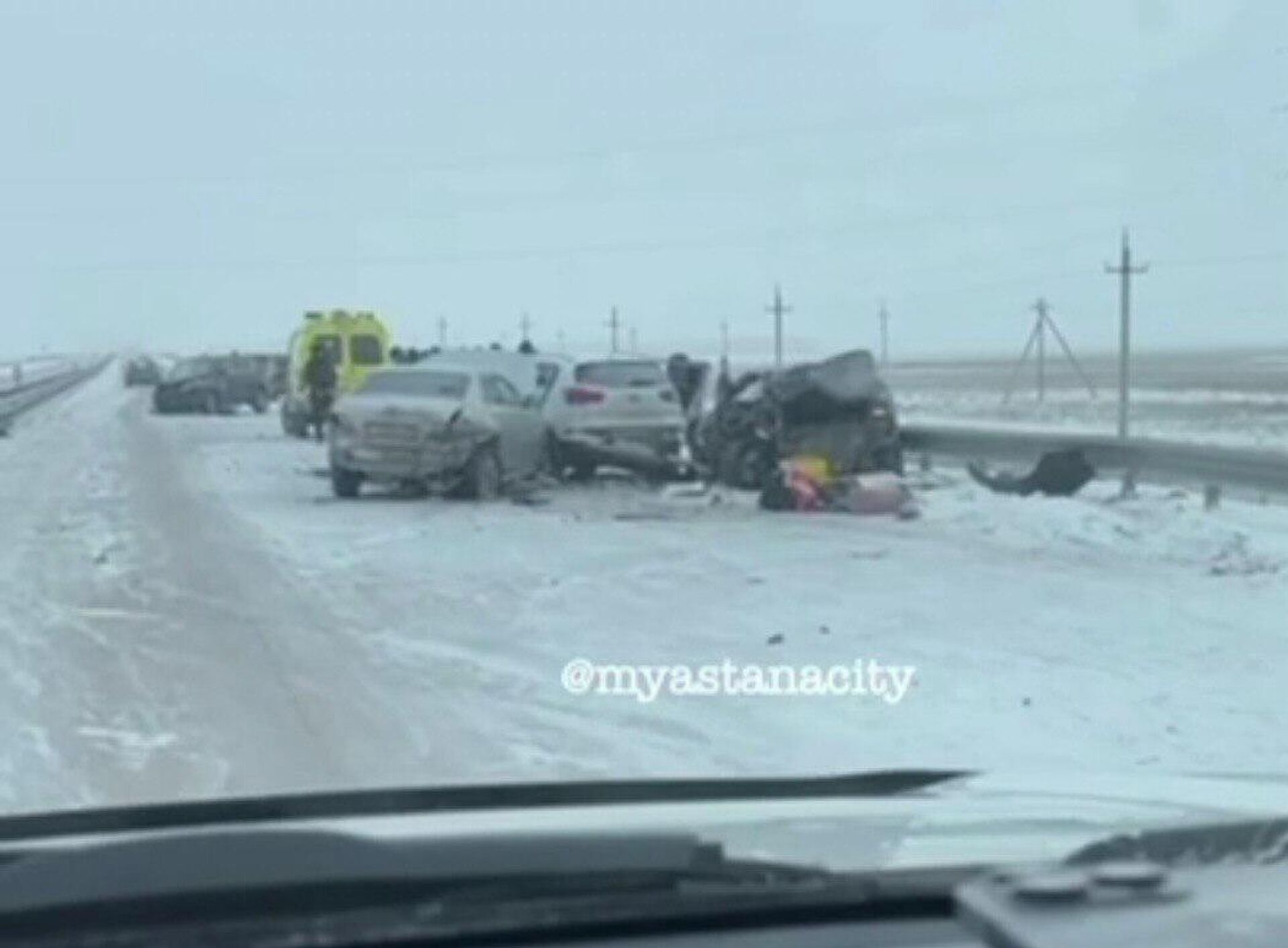 Массовое ДТП на автодороге Астана - Павлодар - Sputnik Казахстан, 1920, 13.12.2025