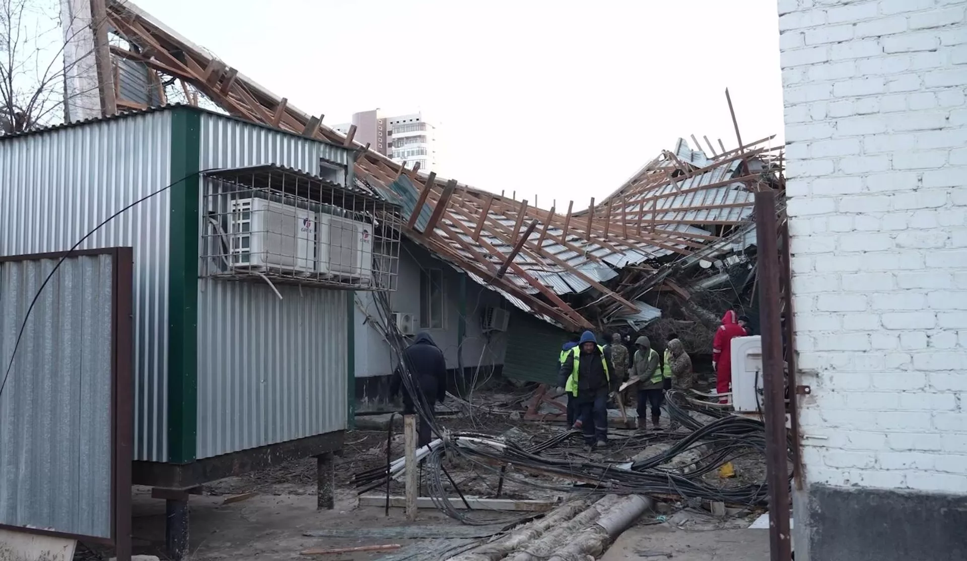 Последствия непогоды в Атырауской области - Sputnik Казахстан, 1920, 15.12.2025