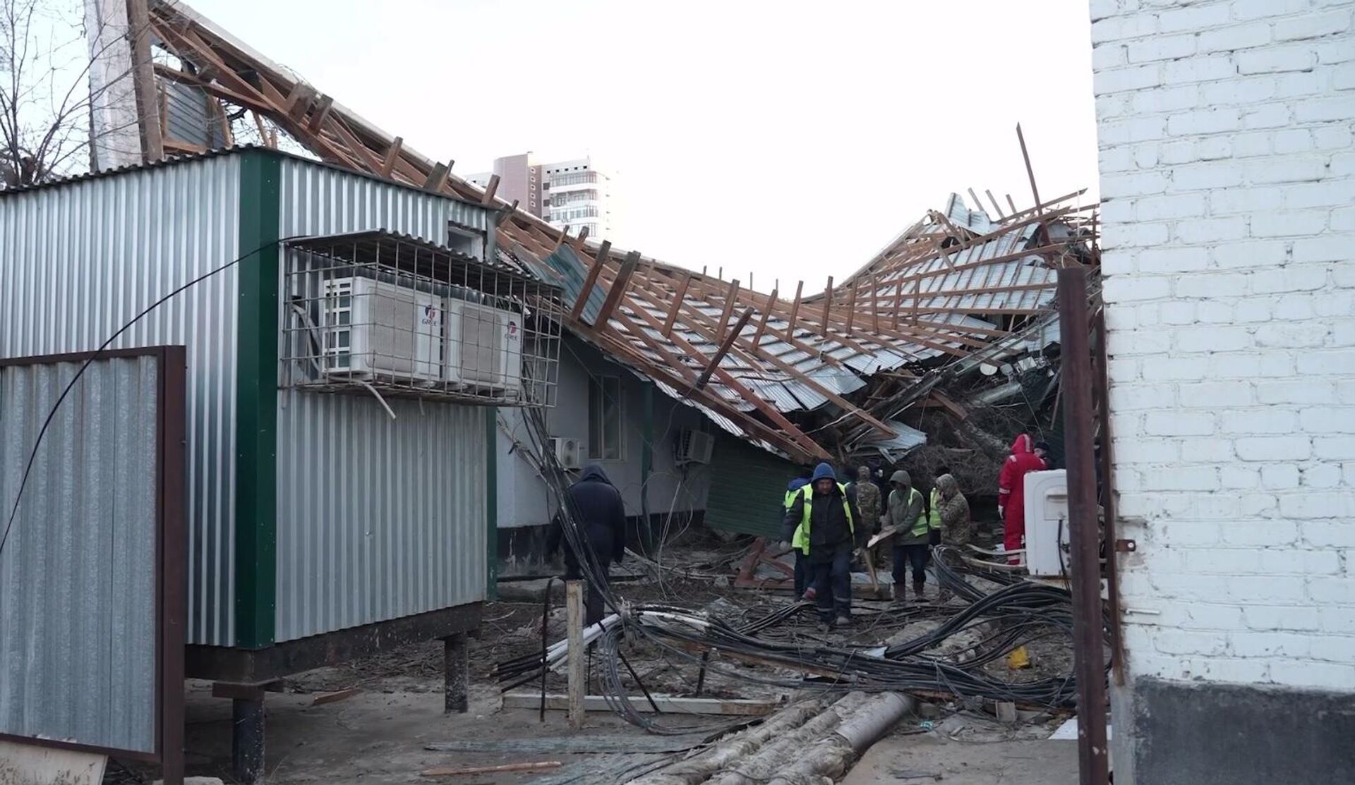 Последствия непогоды в Атырауской области - Sputnik Казахстан, 1920, 15.12.2025